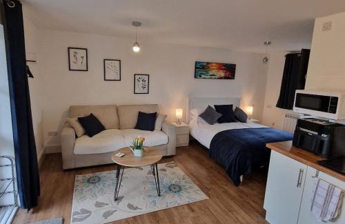 Clovelly House | Clovelly Green Cottage