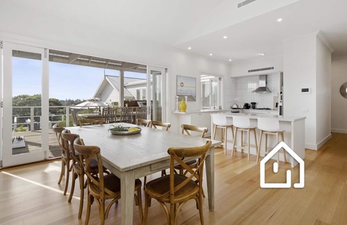 Portsea House | Clovelly of Portsea *1 NIGHT FREE* Heated Pool & Spa Luxury