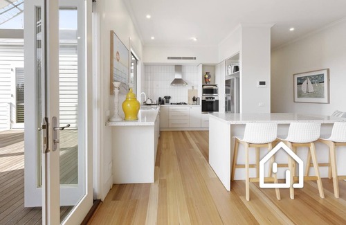 Portsea House | Clovelly of Portsea *1 NIGHT FREE* Heated Pool & Spa Luxury