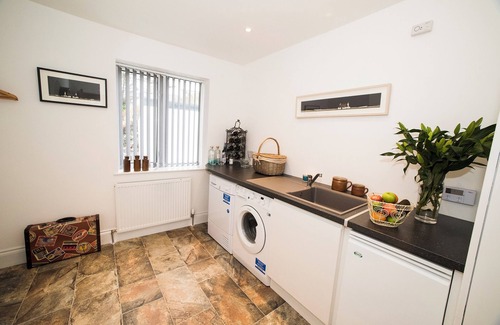 Tarbert House | Clovelly Torran Glas a 5 Star luxury retreat for couples. Pet-Friendly!
