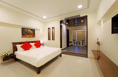 Anekal Hotel | Clover - A Rivido Hotel Jigani