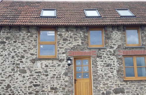 South Molton Cottage | Clover Cottage, East Trayne Holiday Cottages