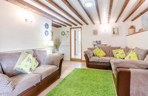 Tremain House | Clover Cottage- Uk45595