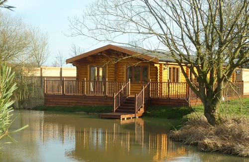 Castle Bytham Cottage | CLOVER - sleeps 2 guests in 1 bedroom