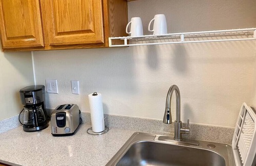 Midtown House | [CLR 10] New Studio in OKC Midtown, Century-old building in the heart of the epicenter of OKC