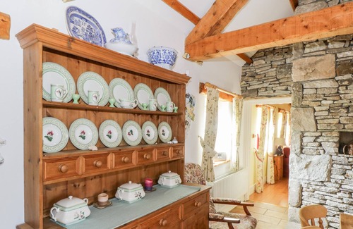 Kilkelly Cottage | CLUAINCARRAIG, pet friendly, with open fire in Kilkelly, County Mayo