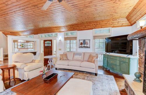 Sapphire House | Club Amenities - Fitness - Hot Tub - Mini Golf - Family Fun