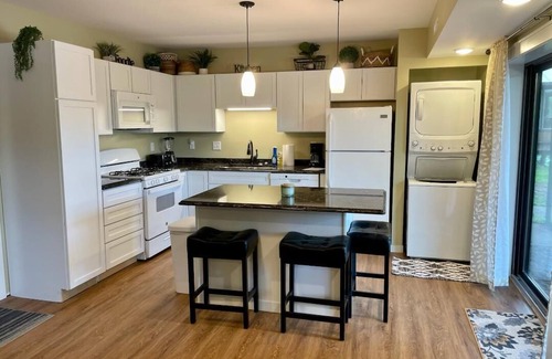Ojibwa House | Club Suite Recreational Retreat