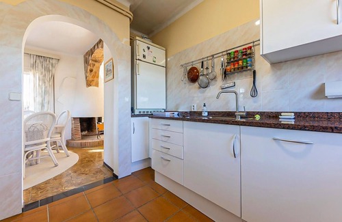 La Canyera Villa | Club Villamar - Experience the ultimate relaxation at this fully detached holiday villa, featurin.