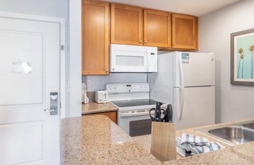 Anaheim Resort House | Club Wyndham Dolphin's Cove- 1 Bedroom Suite