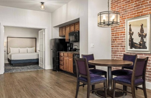 Central Business District Hotel | Club Wyndham La Belle Maison 1BRD