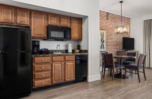 Central Business District Hotel | Club Wyndham La Belle Maison 1BRD