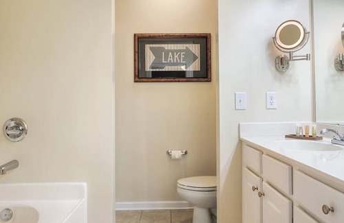 Santee Condo | Club Wyndham Lake Marion 2 Bedroom Deluxe Suite