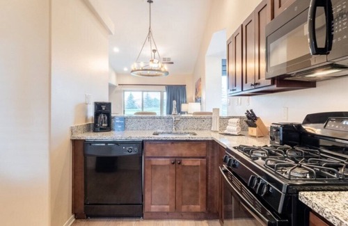 Pagosa Springs Condo | Club Wyndham Pagosa, 2 Bedroom Deluxe Suite