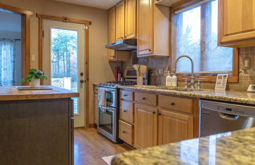 Milmay Other | ClubDivot - A Modern Farm Style Home with Pool and Backyard Bar