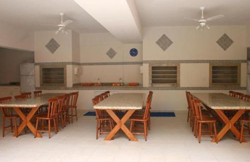 Andorinha Apartment | Clube do Mar-rua 224-Itapema Meia Praia Apt 101 A