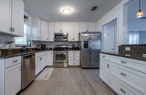 Temple Terrace House | Clubview House | Family Stay by the Country Club