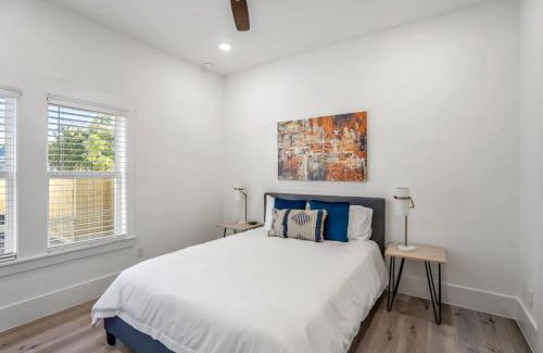 Greater East End House | Clutch City Super-Luxe at East Downtown