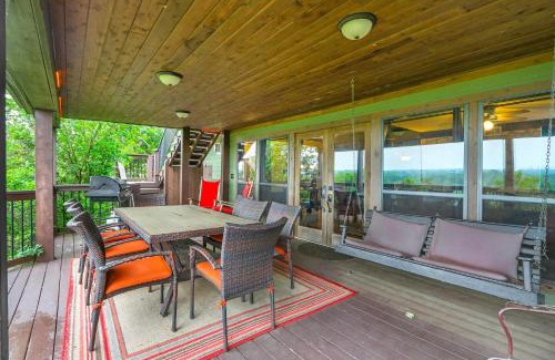 Gruene House | Clutter Falls Retreat - Main House