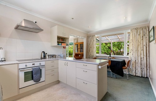 Clyde House | Clyde Classic - Otago Holiday Home
