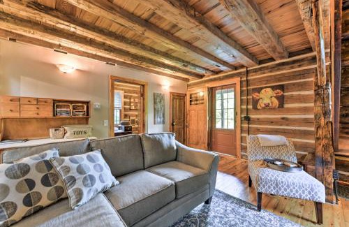 Clyde Apartment | Clyde Papa Bear Cabin, Near Smoky Mountains!
