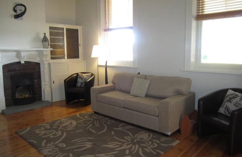 Maitland House | Clydesdale Cottage B&B