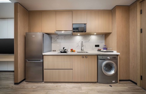 Luohu Hotel | CM Serviced Apartment Shenzhen Dongmen