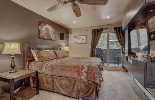 Copper Mountain Apartment | CM416M Copper Mtn Inn Condo