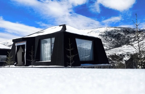 Garze House | LAGA Yak tent Spacious cabin under the Snow Mountain in charming Garzê