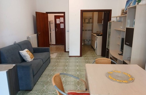 Valverde Apartment | CN010 - Cesenatico, large three-room apartment facing the sea with beach
