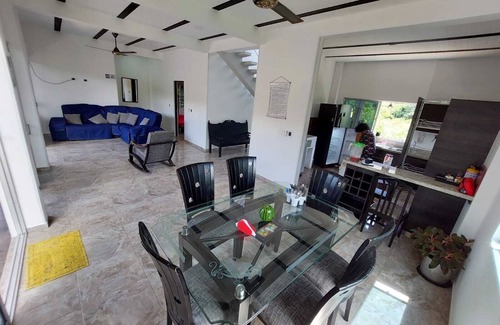 Carmen de Apicala House | BEAUTIFUL SCENERY WIFI AIR IDEAL FOR FAMILIES BOARD GAMES BOLIRANA MINITEJO