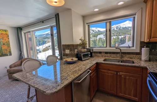 Peak 9 Apartment | CO-Mountain Views and Main St. Too