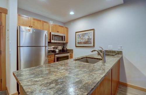 Copper Mountain Village Apartment | Co204 Copper One Lodge Condo