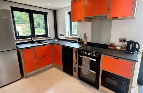 Scaynes Hill Cottage | Coach House & Barn in countryside. Luxury accommodation and pet-friendly.