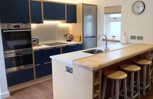Scaynes Hill House | Coach House & Barn @ Hoods Croft