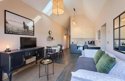 Roscoe House | Coach House Cottage on the shores of Lough Corrib