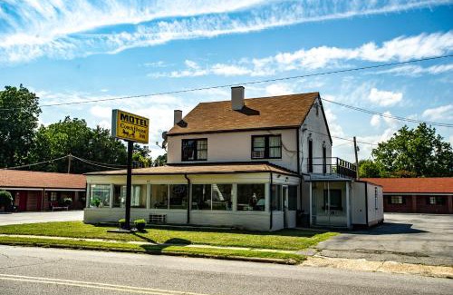 Edenton Hotel | Coach House Inn