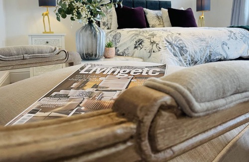 Bridgend House | Coach House Sleeps 12 People Close To Beach Wales