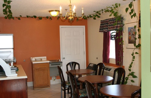 Summerville Hotel | Coach Inn