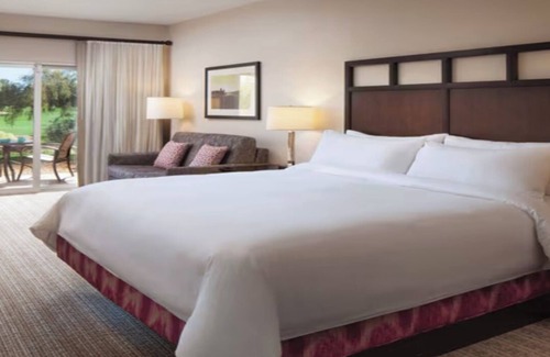 Palm Desert Hotel | Coachella Weekend in Luxury Hotel Room @ Marriott's Shadow Ridge