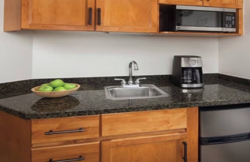 Palm Desert Hotel | Coachella Weekend in Luxury Hotel Room @ Marriott's Shadow Ridge