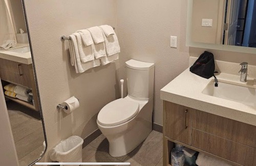 Palm Desert Hotel | Coachella Weekend in Luxury Hotel Room @ Marriott's Shadow Ridge