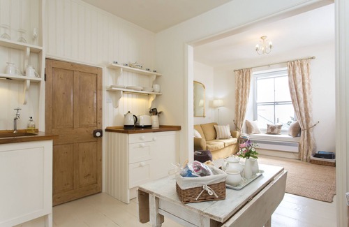 Marazion House | Coachmans Cottage - Charming historic cottage with breathtaking coastal views