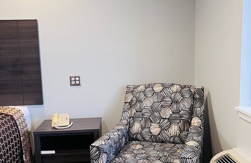 Luling Hotel | Coachway Inn