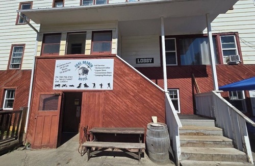 Yellowhead County Apartment | Coal Branch Hotel & Restaurant, Room 10