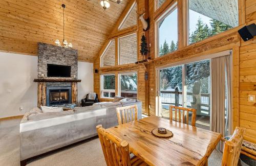 Snoqualmie Pass House | Coal Creek Cabin