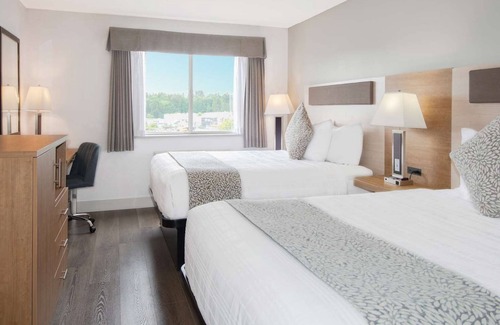 Abbotsford Hotel | Coast Abbotsford Hotel & Suites