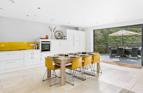Challaborough House | Coast at Beachdown - a house that sleeps 9 guests in 4 bedrooms