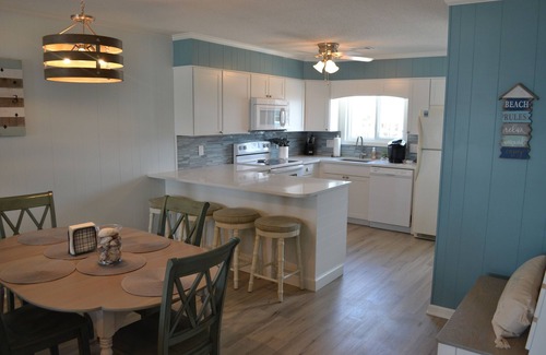 Ocean Isle Beach Condo | Coast Awhile in Ocean Isle Beach