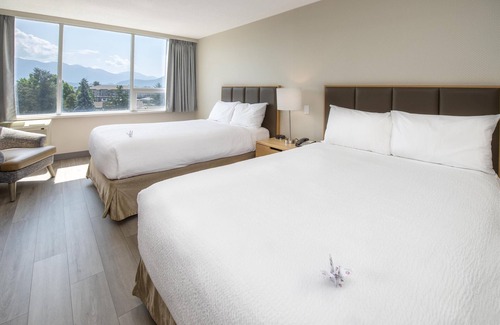 Chilliwack Proper Village West Hotel | Coast Chilliwack Hotel by APA